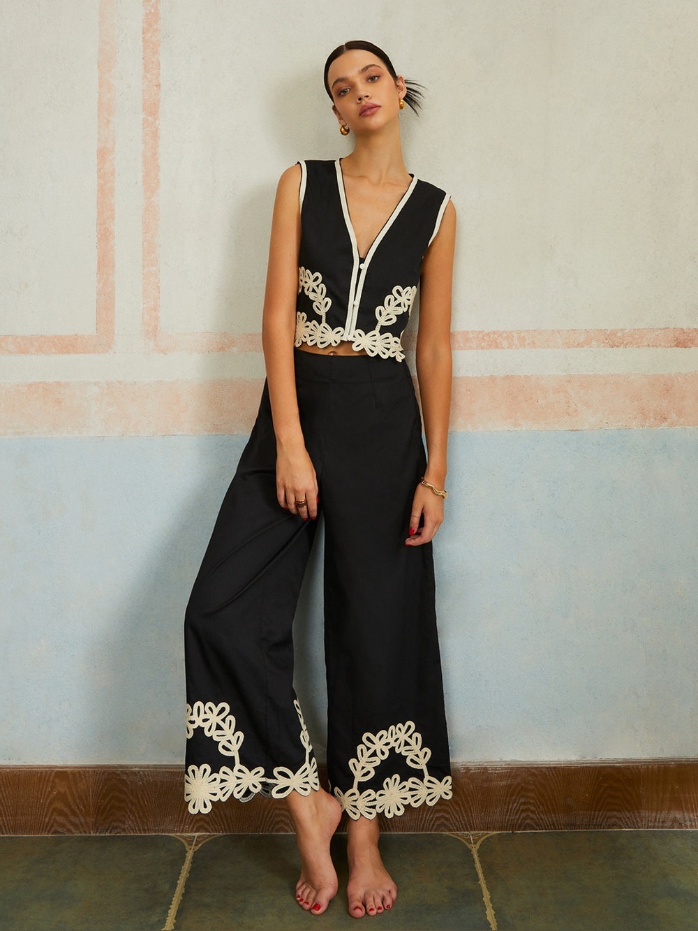 Commense Casual Embroidery Sleeveless Zipper Pants Set size Medium. New with tag - Picture 3 of 5
